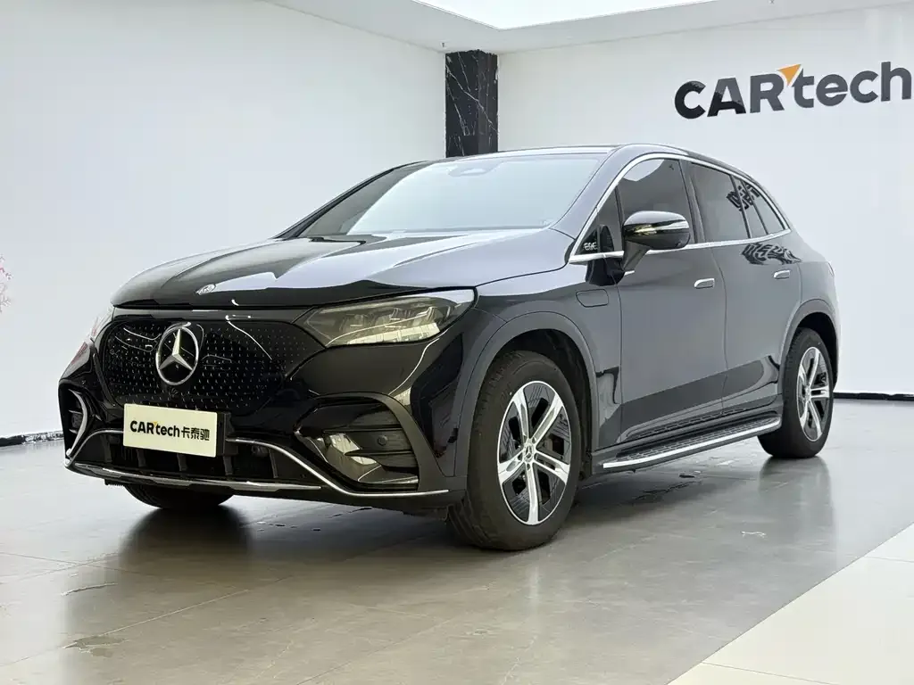 Mercedes-Benz EQE SUV — фото 1