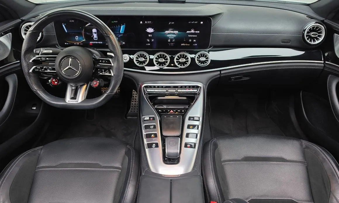 Mercedes-Benz AMG GT — фото 10