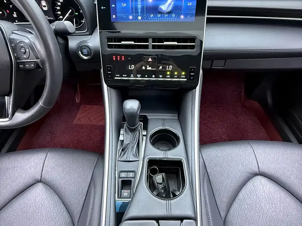 Toyota Avalon — фото 10