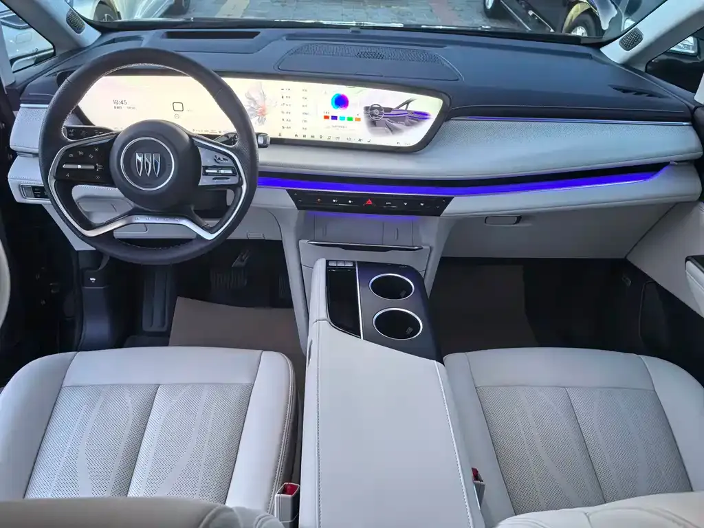 Buick GL8 Hybrid — фото 2