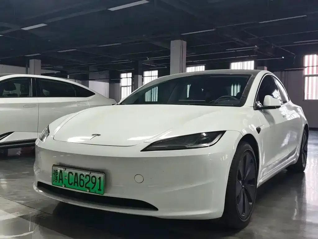 Tesla Model 3 — фото 2
