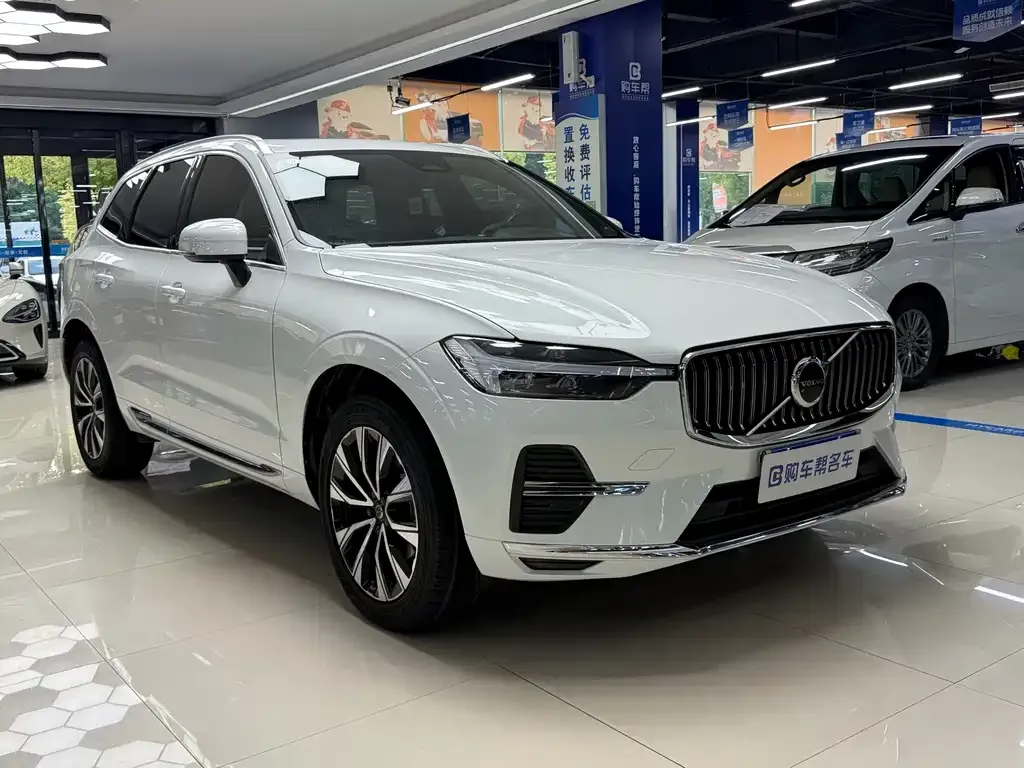 Volvo XC60 — фото 2