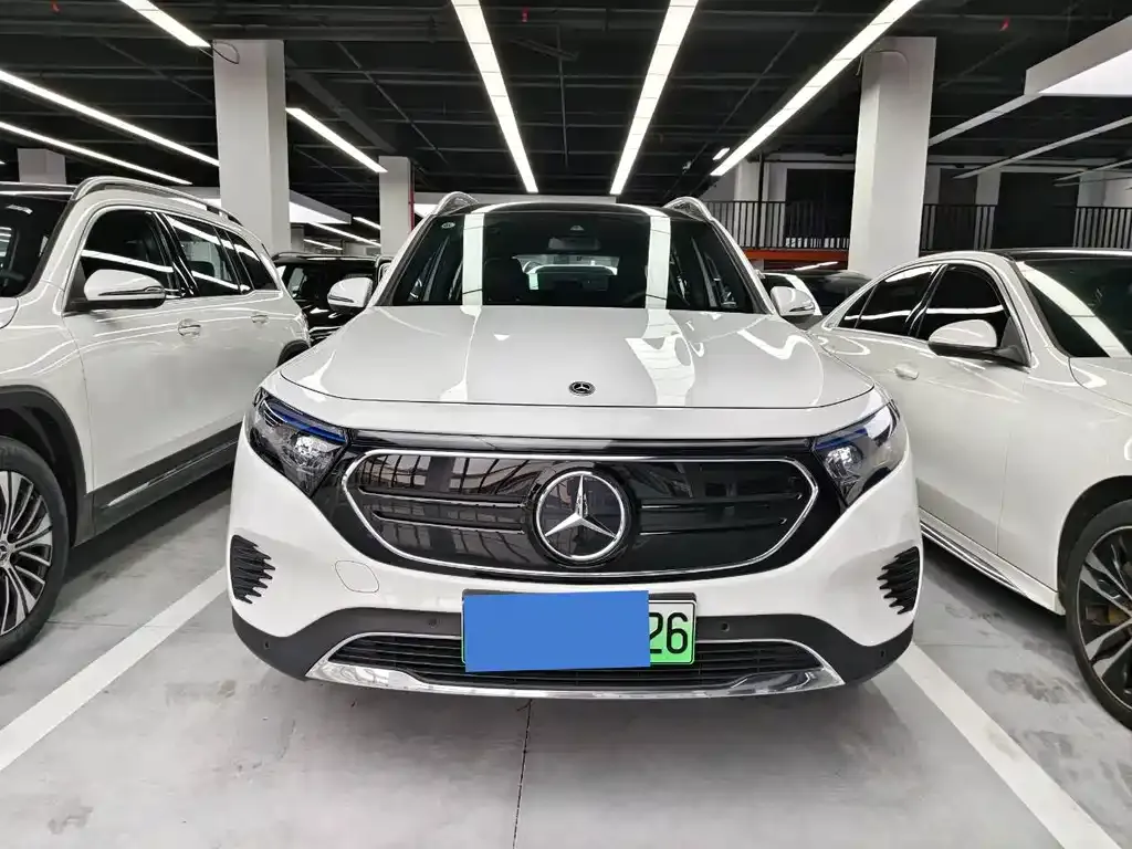 Mercedes-Benz EQB — фото 9
