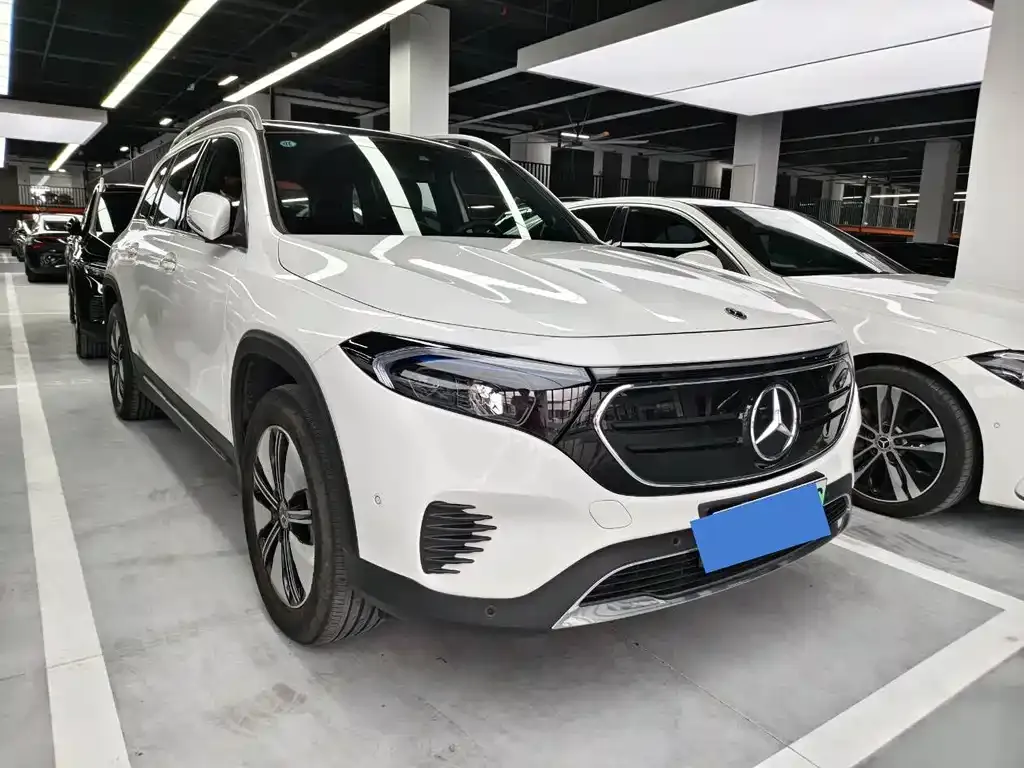 Mercedes-Benz EQB — фото 10