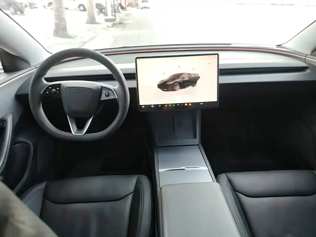Tesla Model 3 — фото 2