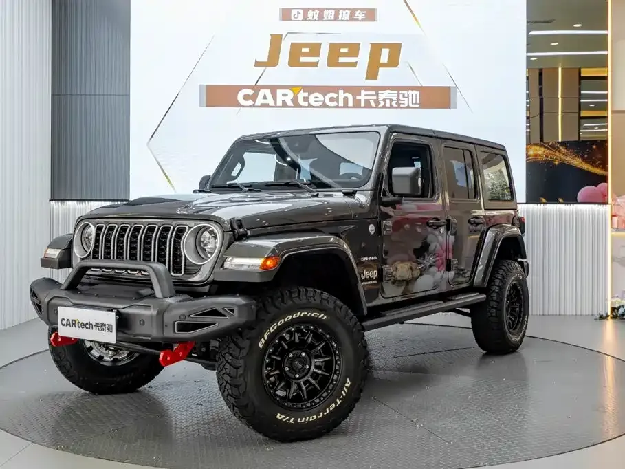 Jeep Wrangler — фото 1