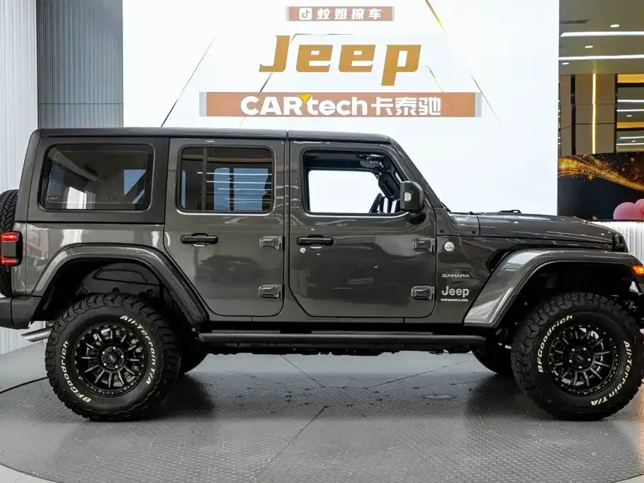 Jeep Wrangler — фото 5