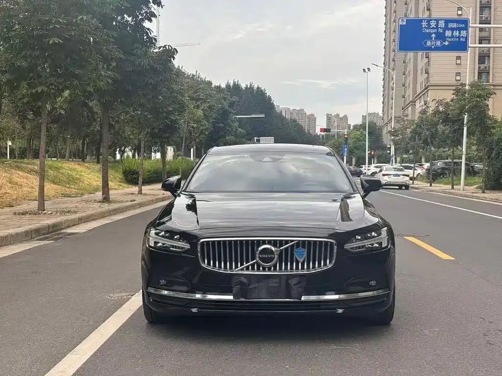 Volvo S90 — фото 9