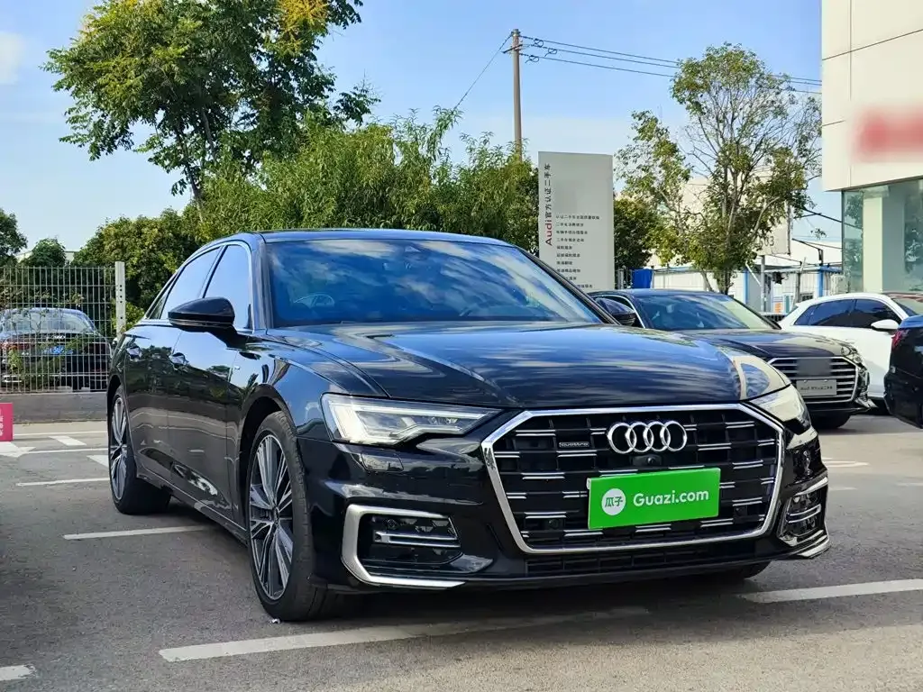 Audi A6L — фото 10