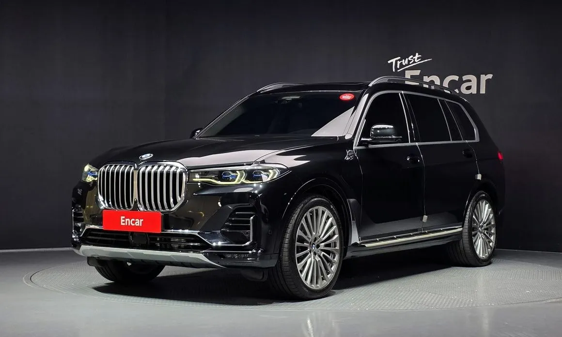 BMW X7 — фото 1