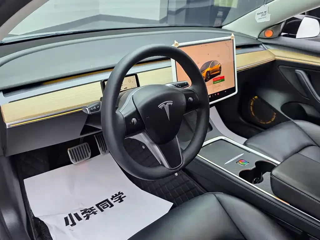 Tesla Model 3 — фото 4