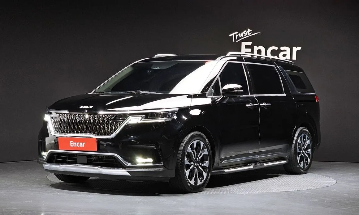 Kia Carnival — фото 1