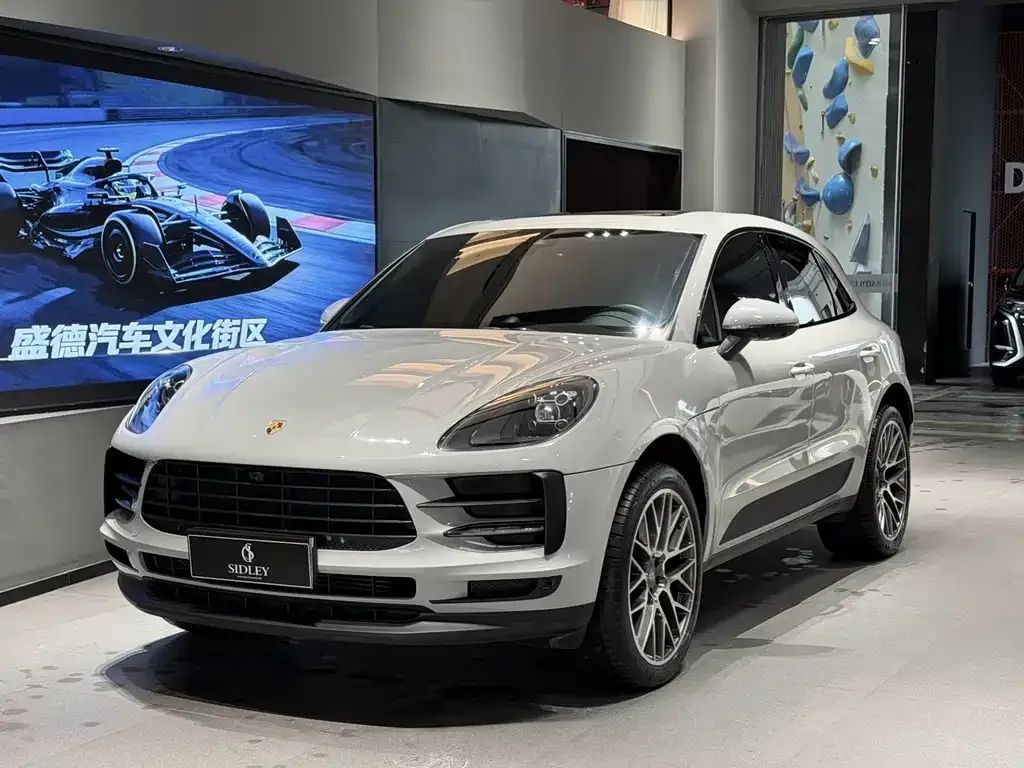 Porsche Macan — фото 1