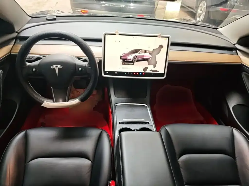 Tesla Model 3 — фото 7