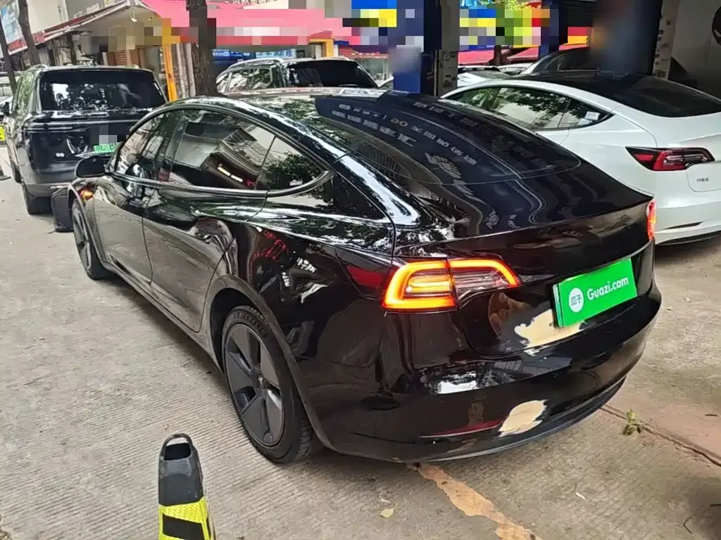 Tesla Model 3 — фото 5