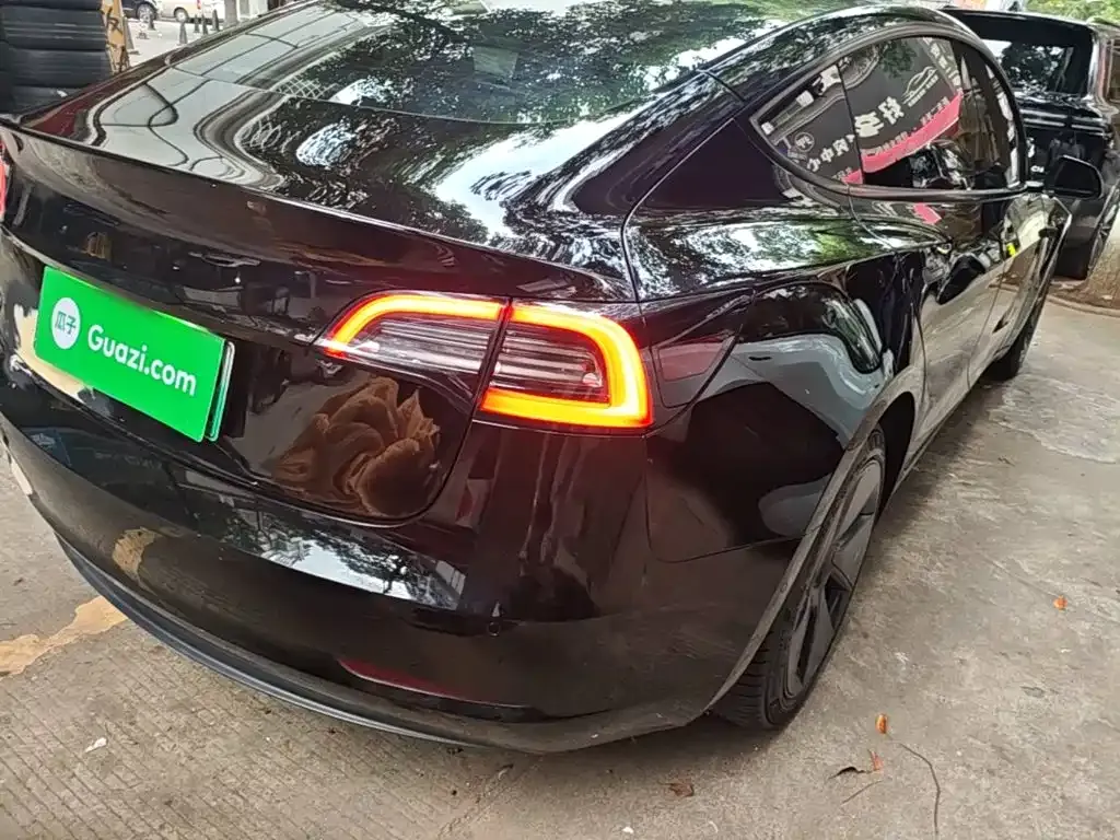 Tesla Model 3 — фото 6