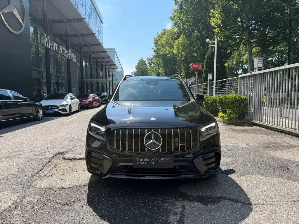 Mercedes-Benz GLB AMG — фото 10