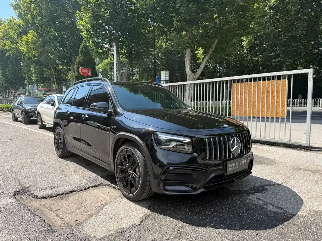 Mercedes-Benz GLB AMG — фото 7