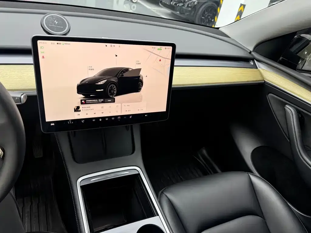 Tesla Model Y — фото 4
