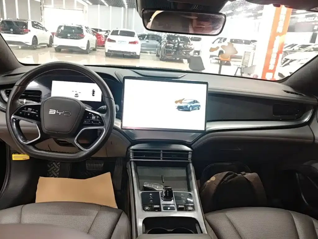 BYD Seal 07 DM-i — фото 2