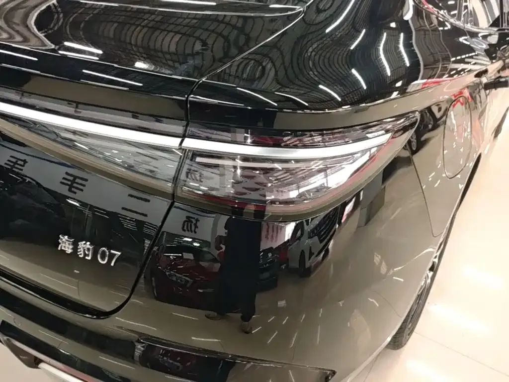 BYD Seal 07 DM-i — фото 3