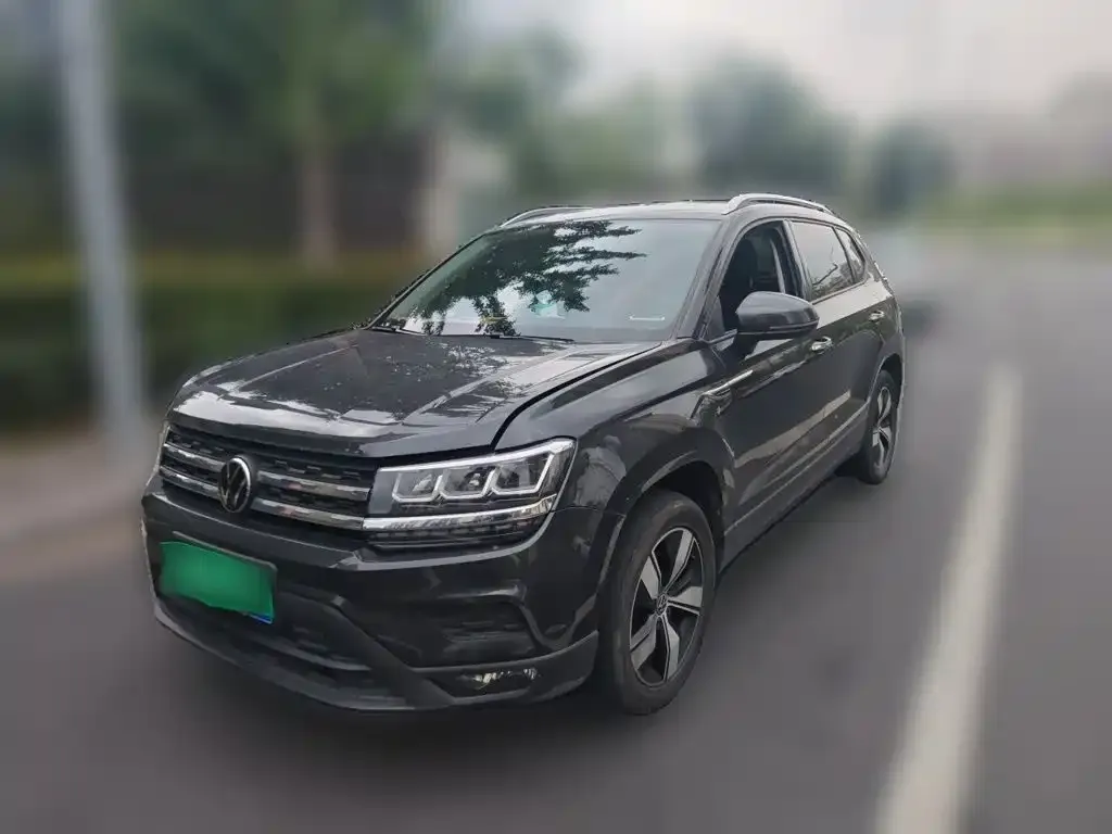 Volkswagen Tharu — фото 1