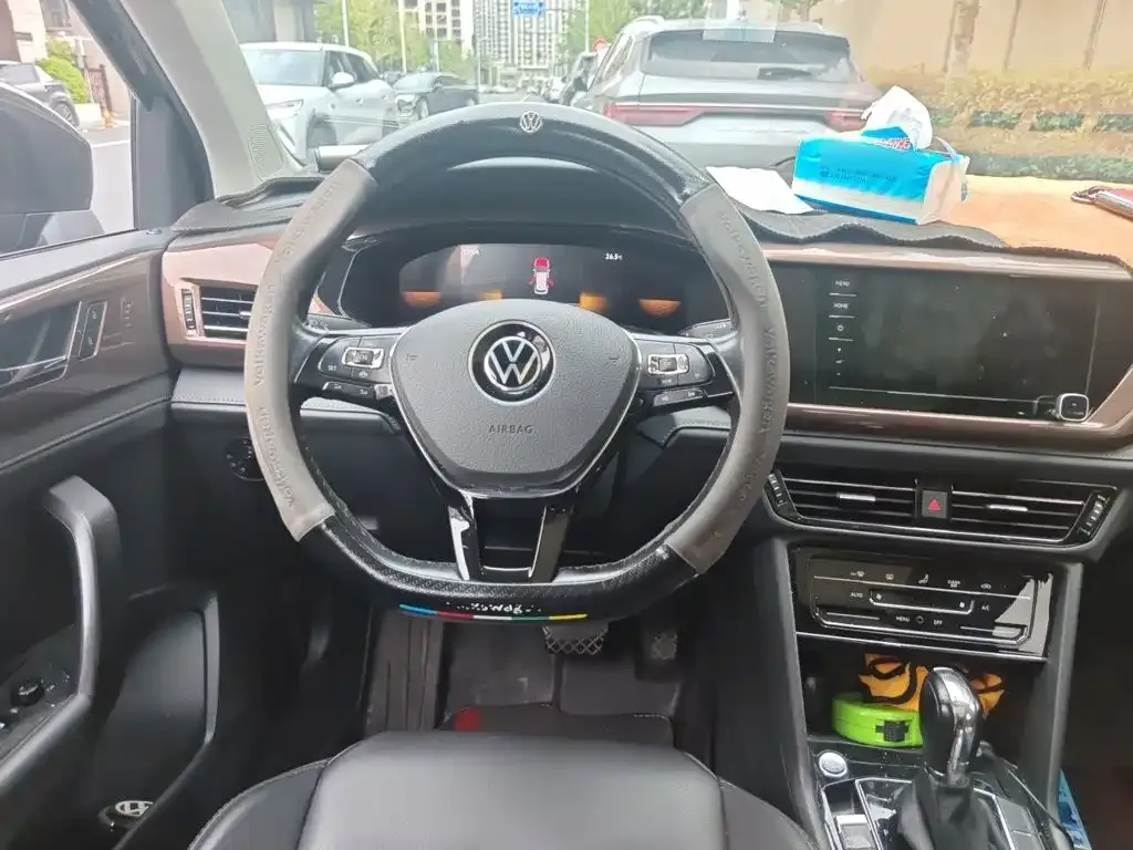 Volkswagen Tharu — фото 9