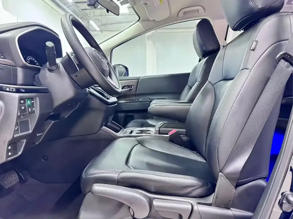 Honda Odyssey — фото 5