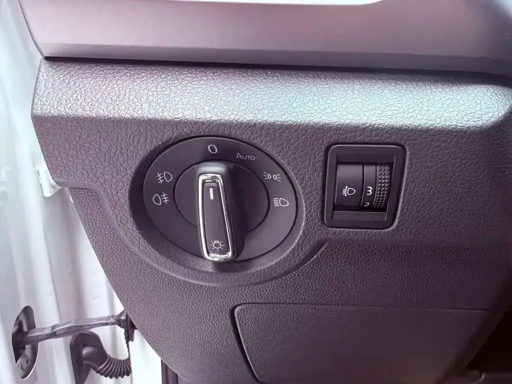 Volkswagen T-Cross — фото 4