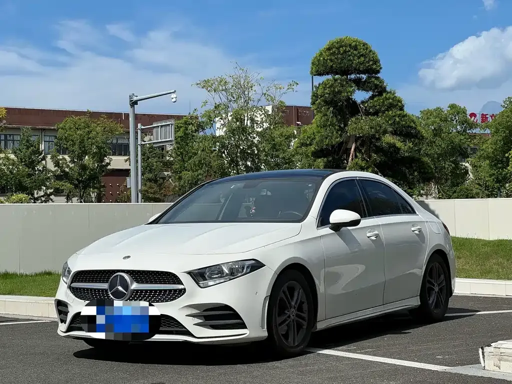 Mercedes-Benz A-Class — фото 8