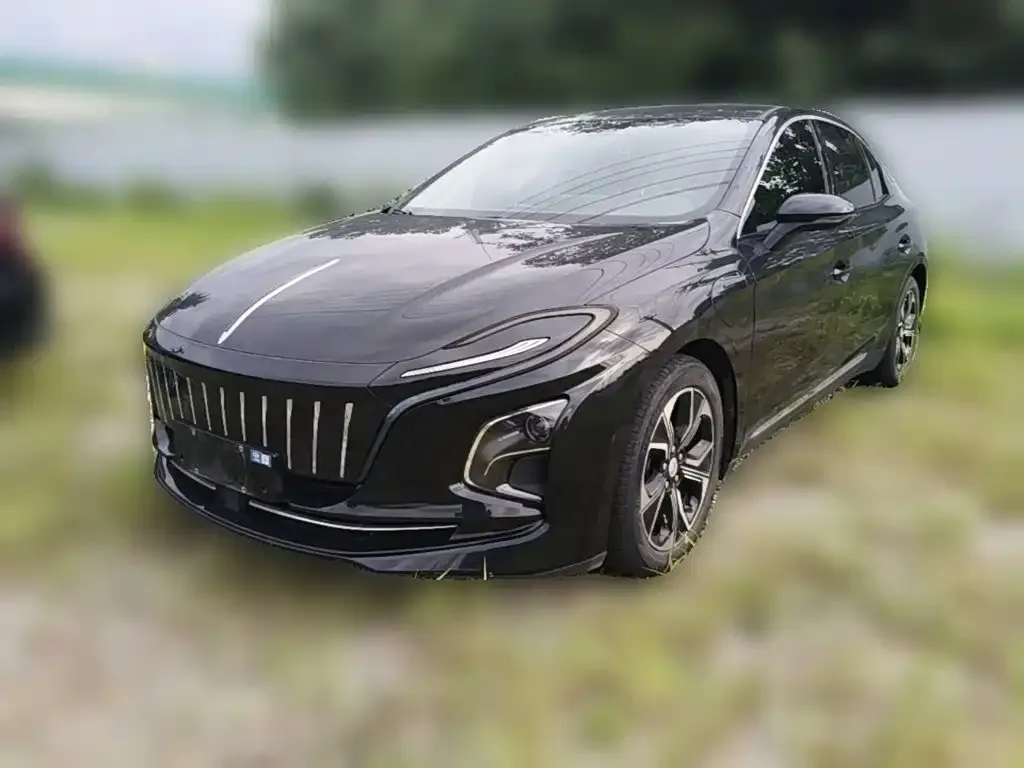 Hongqi E-QM5 — фото 1
