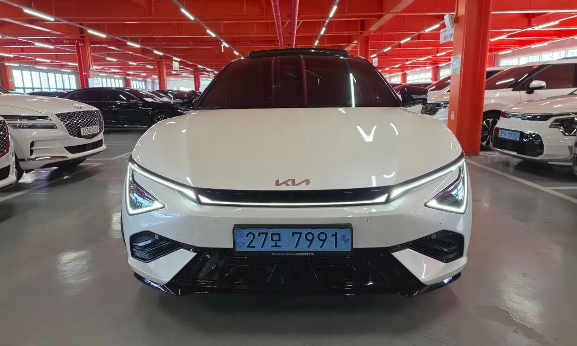 Kia EV6 — фото 6