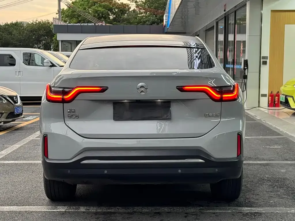 NIO EC6 — фото 10