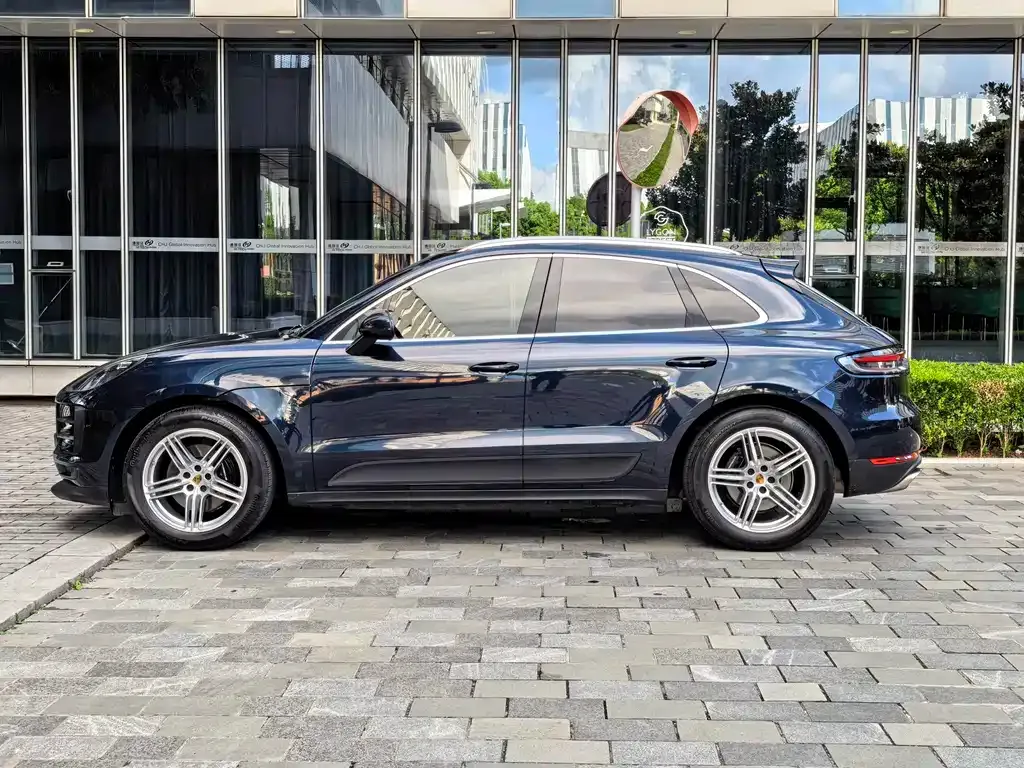 Porsche Macan — фото 8