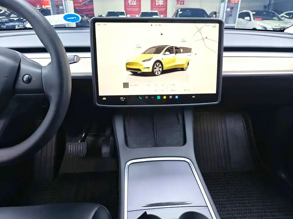 Tesla Model Y — фото 7