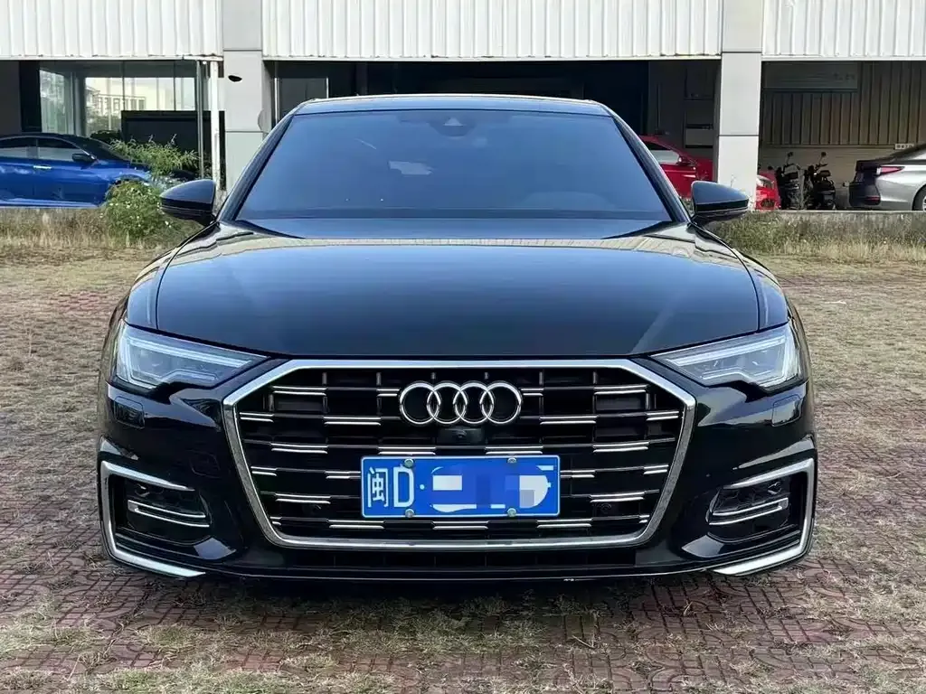 Audi A6L — фото 8