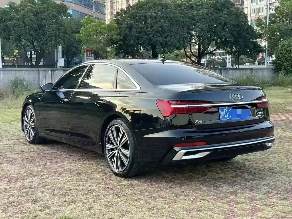 Audi A6L — фото 6