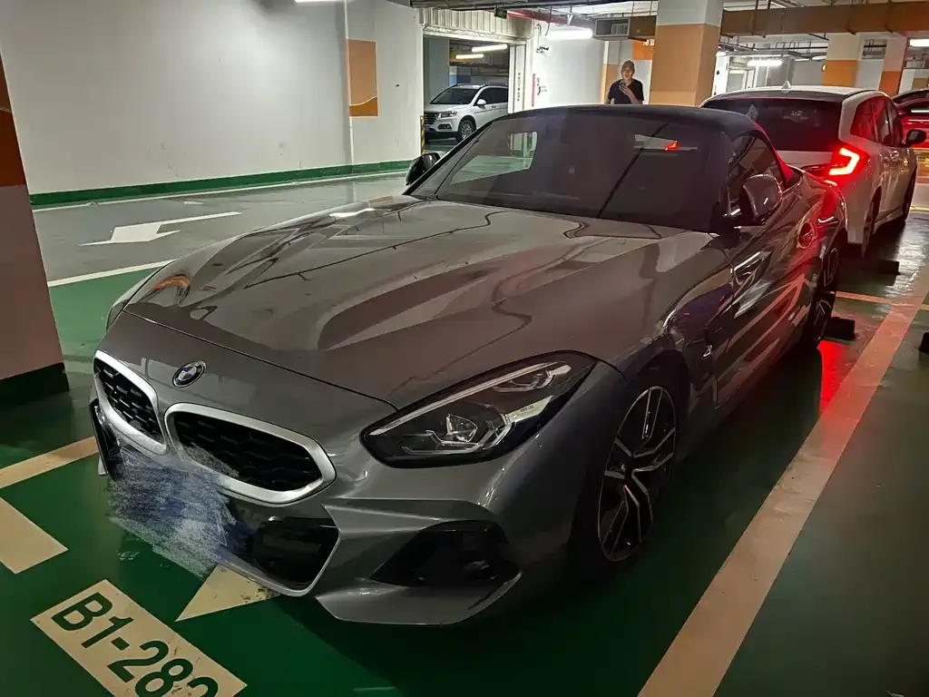 BMW Z4 — фото 1