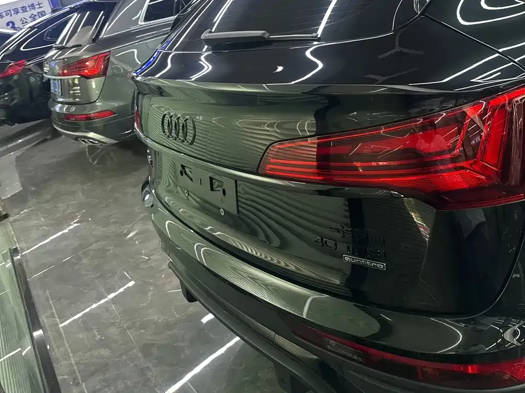 Audi Q5L Sportback — фото 7