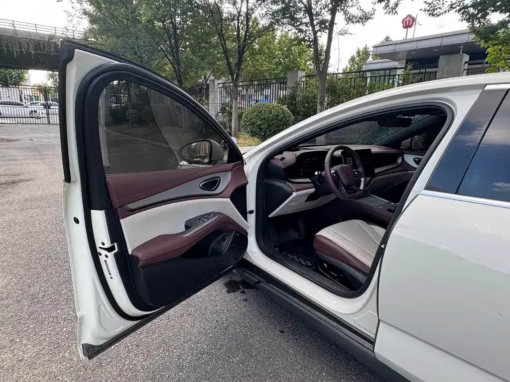 BYD Seal 07 DM-i — фото 4