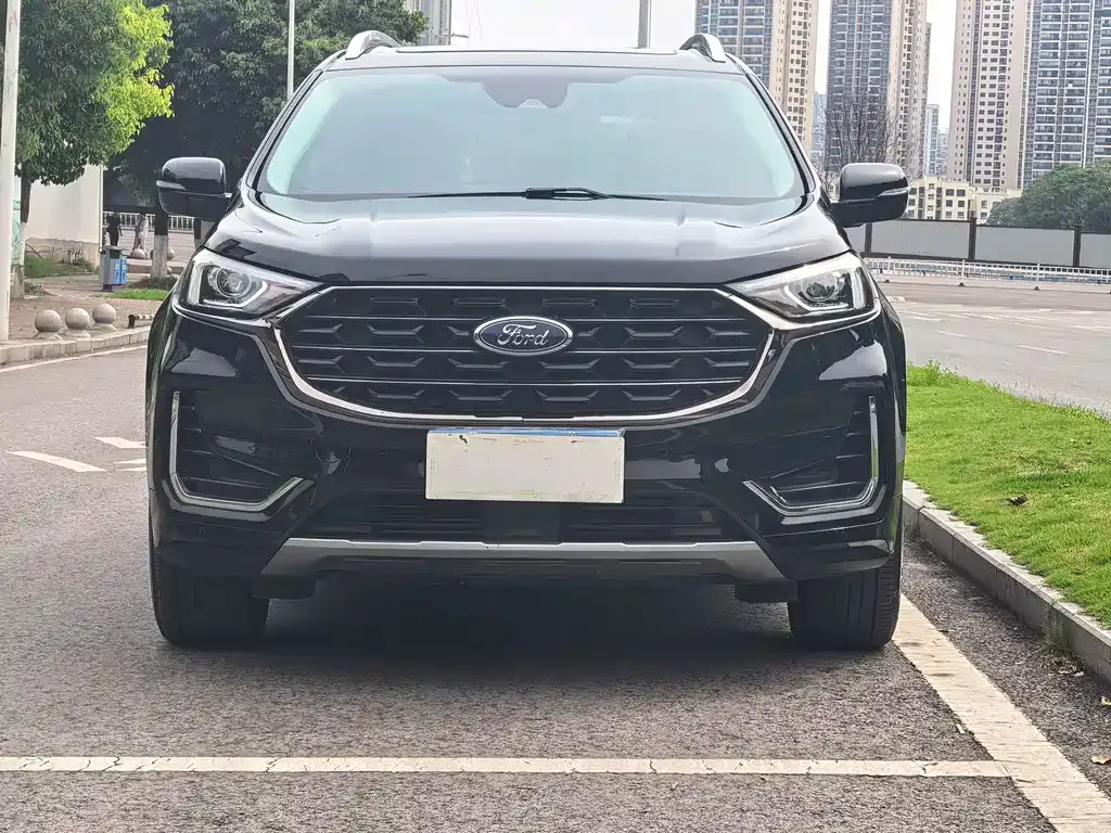 Ford Edge — фото 8