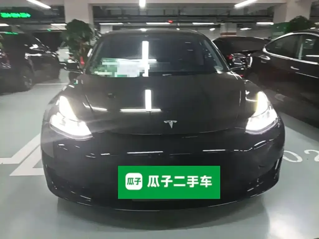 Tesla Model 3 — фото 2
