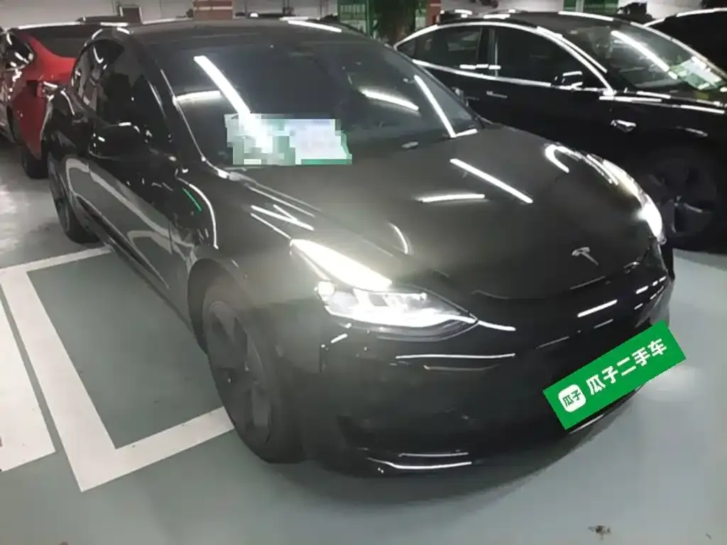 Tesla Model 3 — фото 7