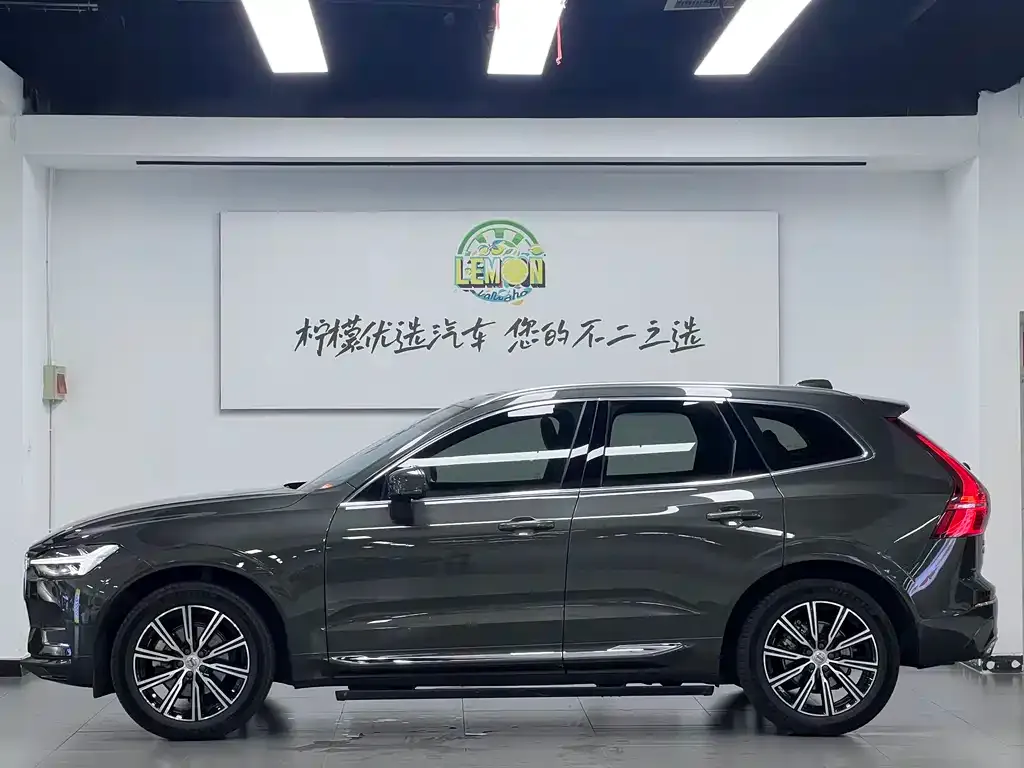 Volvo XC60 — фото 9