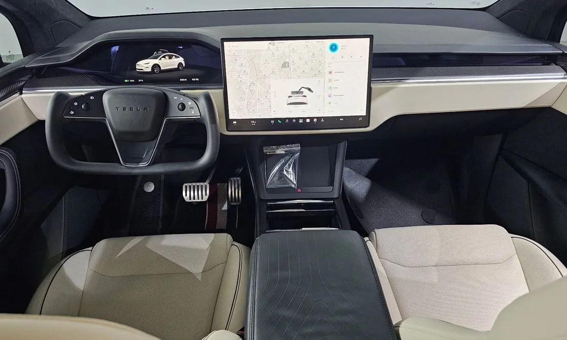 Tesla Model X — фото 9