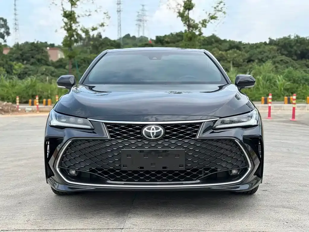 Toyota Avalon — фото 3