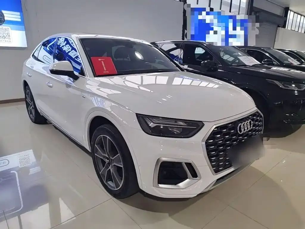 Audi Q5L Sportback — фото 10