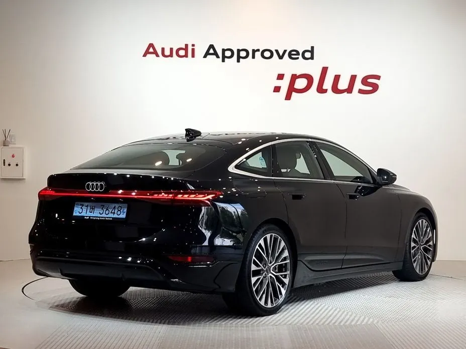 Audi A6 e-Tron — фото 10