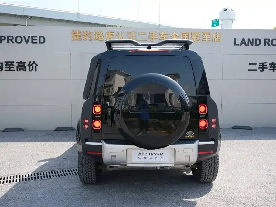 Land Rover Defender — фото 9