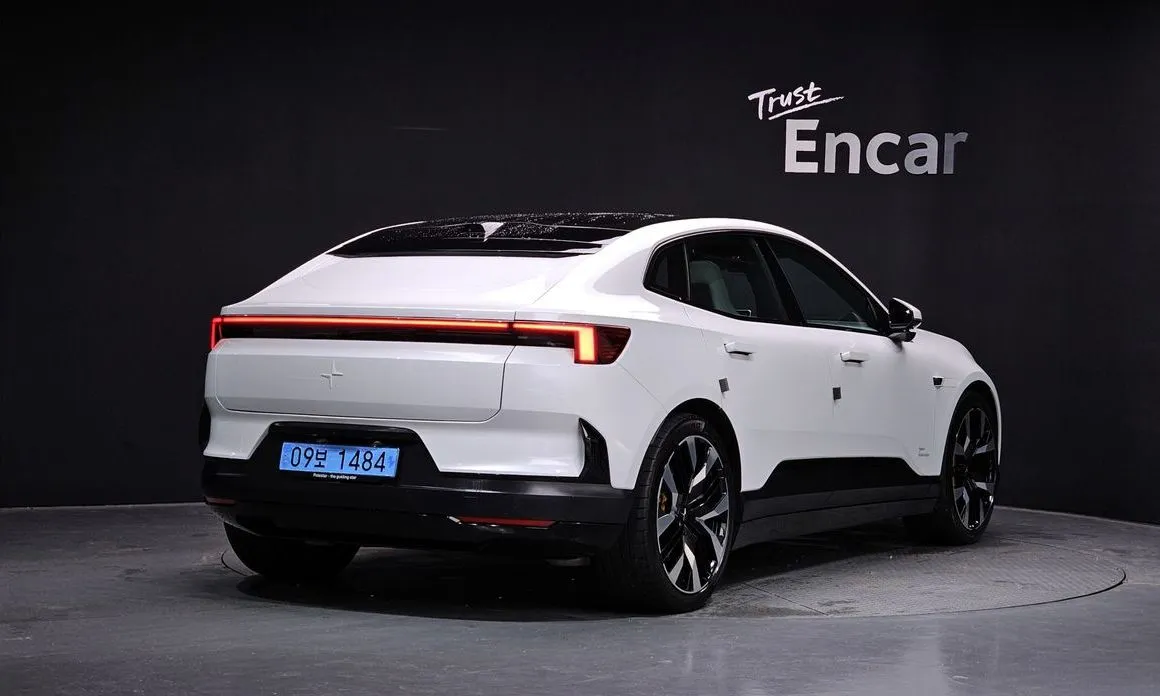 Polestar Polestar 4 — фото 6